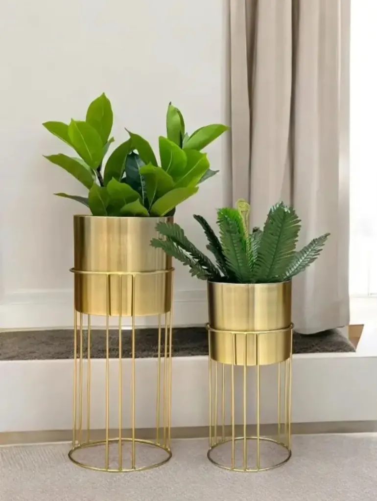 Plant Stand Decor
