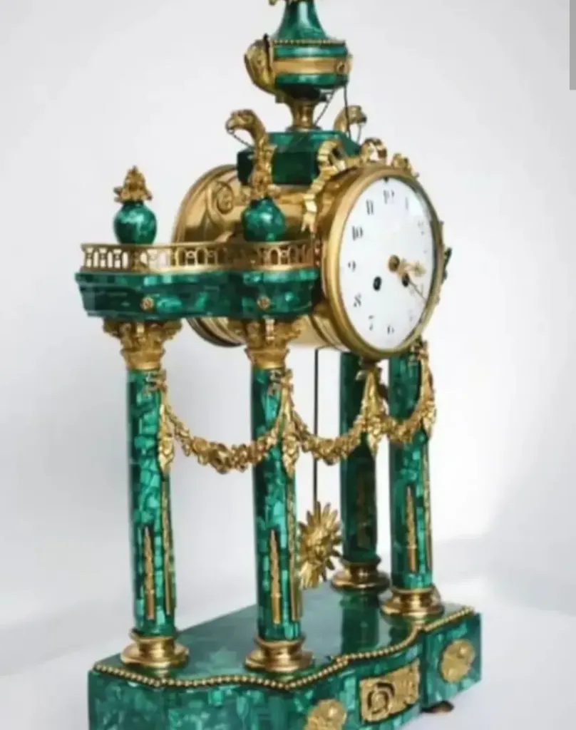 Stand Clock